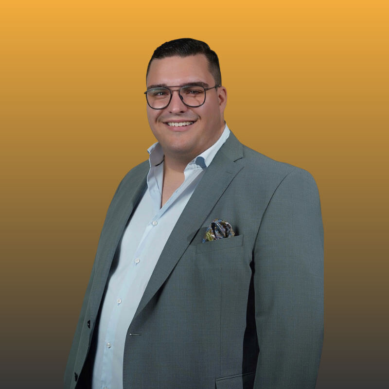 Tim Segler - Geschäftsführer bei Signum Real Estate